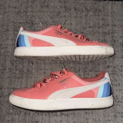 Pink Dolphin Puma Clyde 🐬 