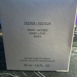 Tester Marc Jacob’s Daisy Love Skies