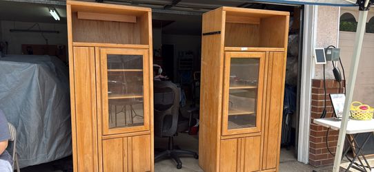 Solid Oak Cabinets