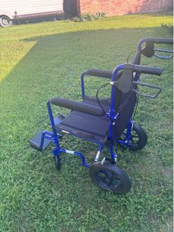 Fold up wheel chair