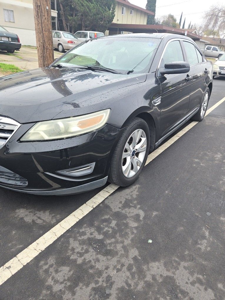 2012 Ford Taurus