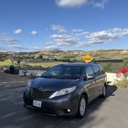2011 Toyota Sienna