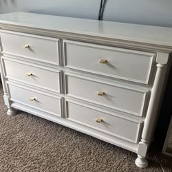 White Dresser, Six Drawers With Mirror