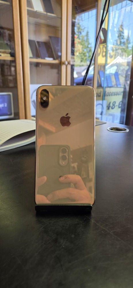 IPhone XS Max Unlocked 64gb 