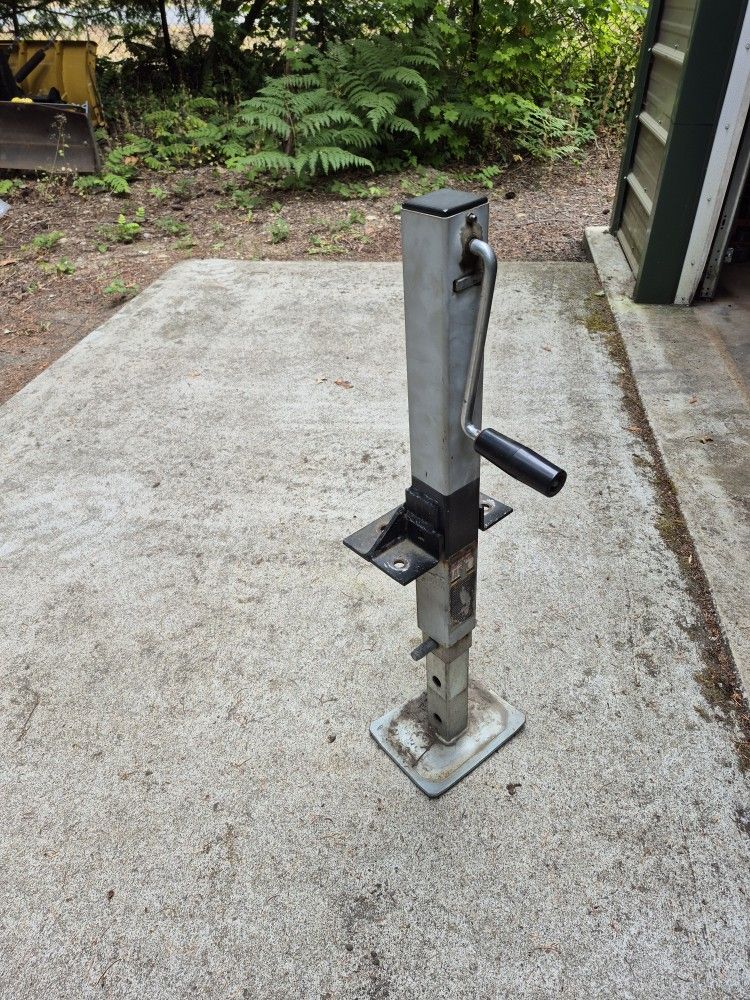 Drop Leg Tongue Jack