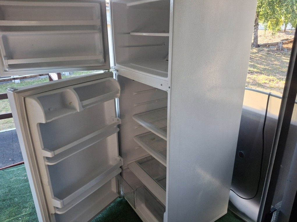 Refrigerator Whirlpool