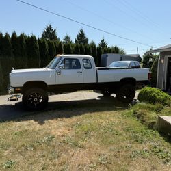 1993 Dodge 1ton Extended Cab 4x4 Cummins 