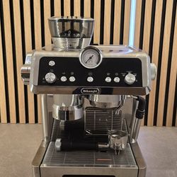 Delonghi La Specialista Espresso Machine 