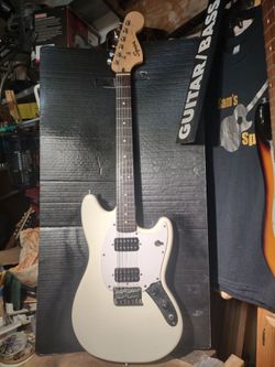 Mustang HH Squier Fender Guitar Newish Pro fret-level setup Spa perfect now 159!