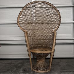 Tall Wicker Rattan Peacock Chair