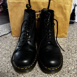 Dr Martens Boots Size Men’s 9