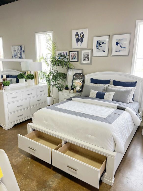 Queen Bedroom Set With Storage