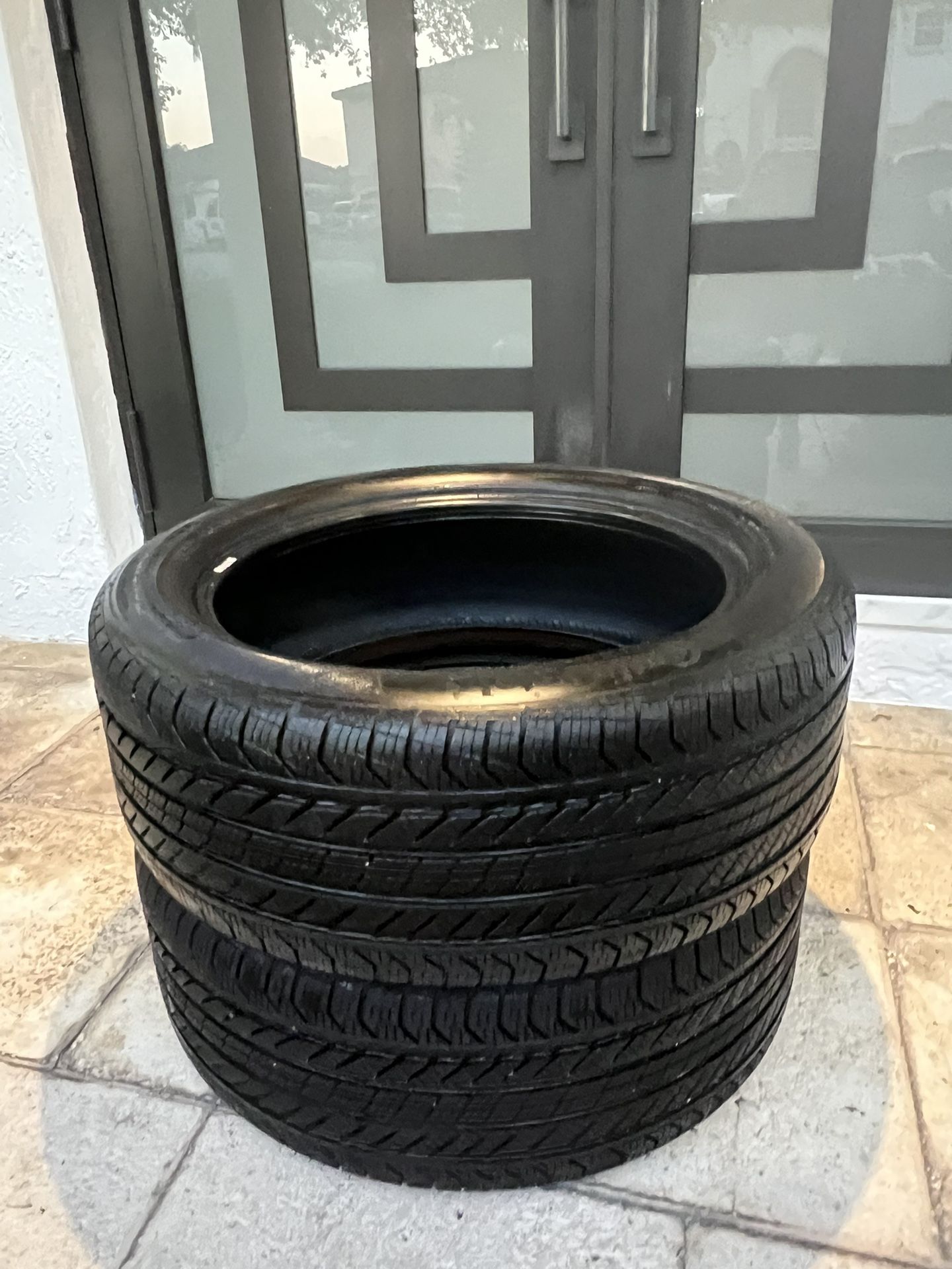 235/50R-19 99H Continental ProContact GX SSR Run-flat Mercedes Benz GLB 250 SUV