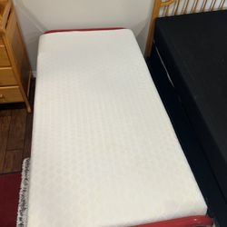 Twin Bed 