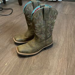 Ladies Boots