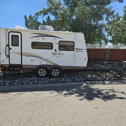 RV 2014 Shamrock  Toyhauler