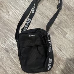 Authentic Supreme SS18 Shoulder Bag