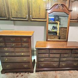 AMERICAN DREW DRESSER SET