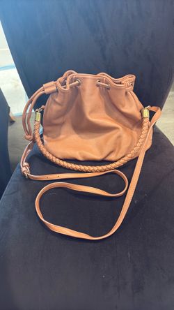Universal threads crossbody bag