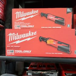 Milwaukee M12 Ratchet 3/8