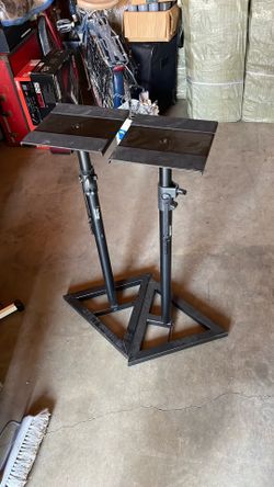 Speaker stands