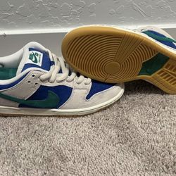 Brand New Nike SB Dunk Low Hyper Royal Malachite size 8.5