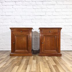 Ethan Allen Medallion Nightstands (Set of 2)⚡️