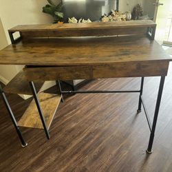 FREE DESK - Needs Repair