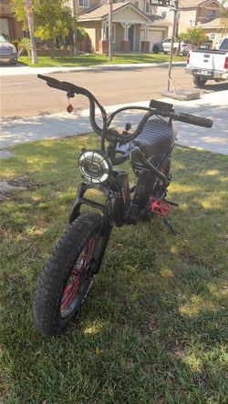 (STREET LEGAL E-BIKE) Raev SE 2025