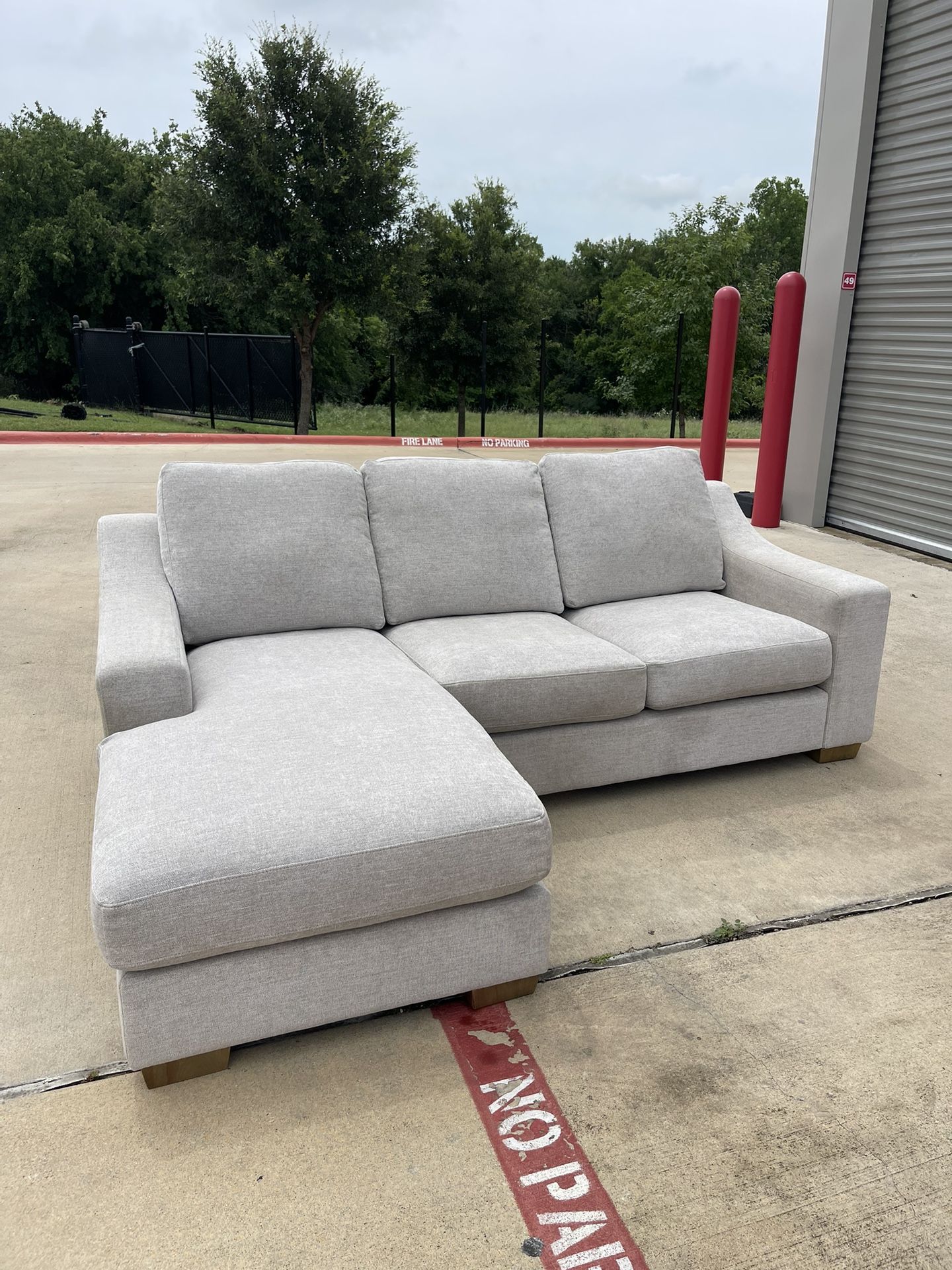 Beautiful Cream Sectional Couch