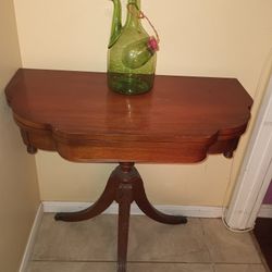 Foldable antique table