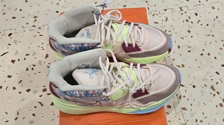 Nike Kyrie Infinity 1 "1 World 1 People" - Men's Size 9 - New in Box