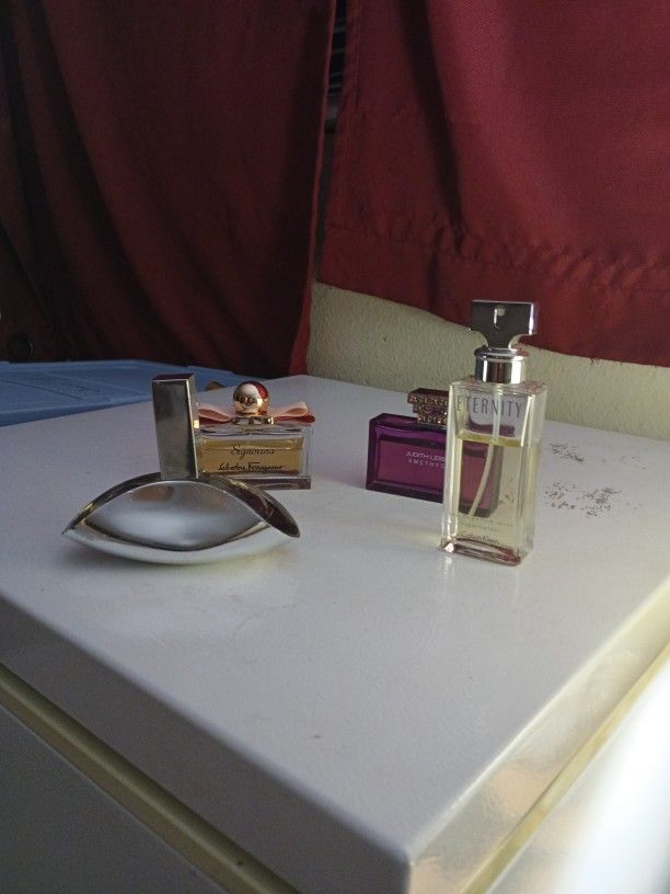 Perfume Lot
