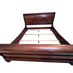 Ethan Allen Mahogany Sleigh Bed 