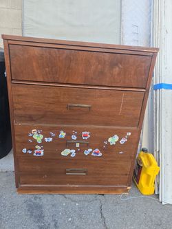 Free dresser