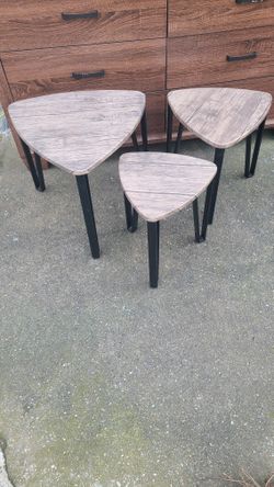 Set of 3 Triangle Nesting Tables