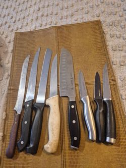 Set of 6 assorted kitchen knives