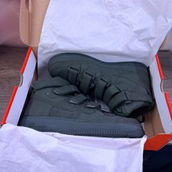 Billie Eilish x Nike 