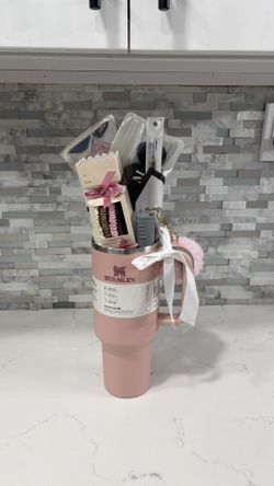 Stanley Gift Arrangements 