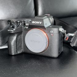 Sony A7R5