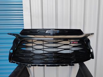 2021 2022 2023 CHEVROLET TRAILBLAZER RS front bumper upper grille oem.
