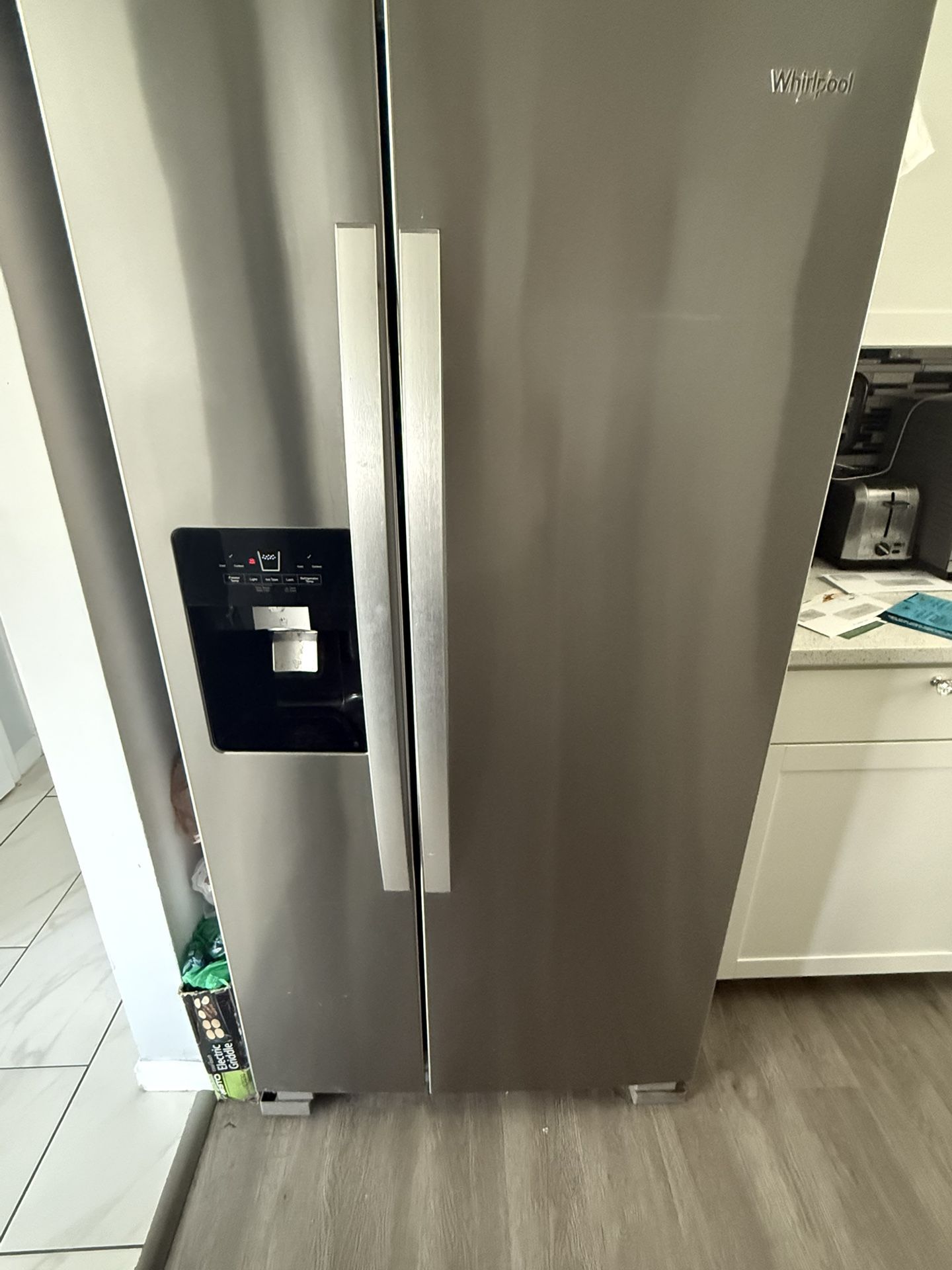 Refrigerator Whirlpool