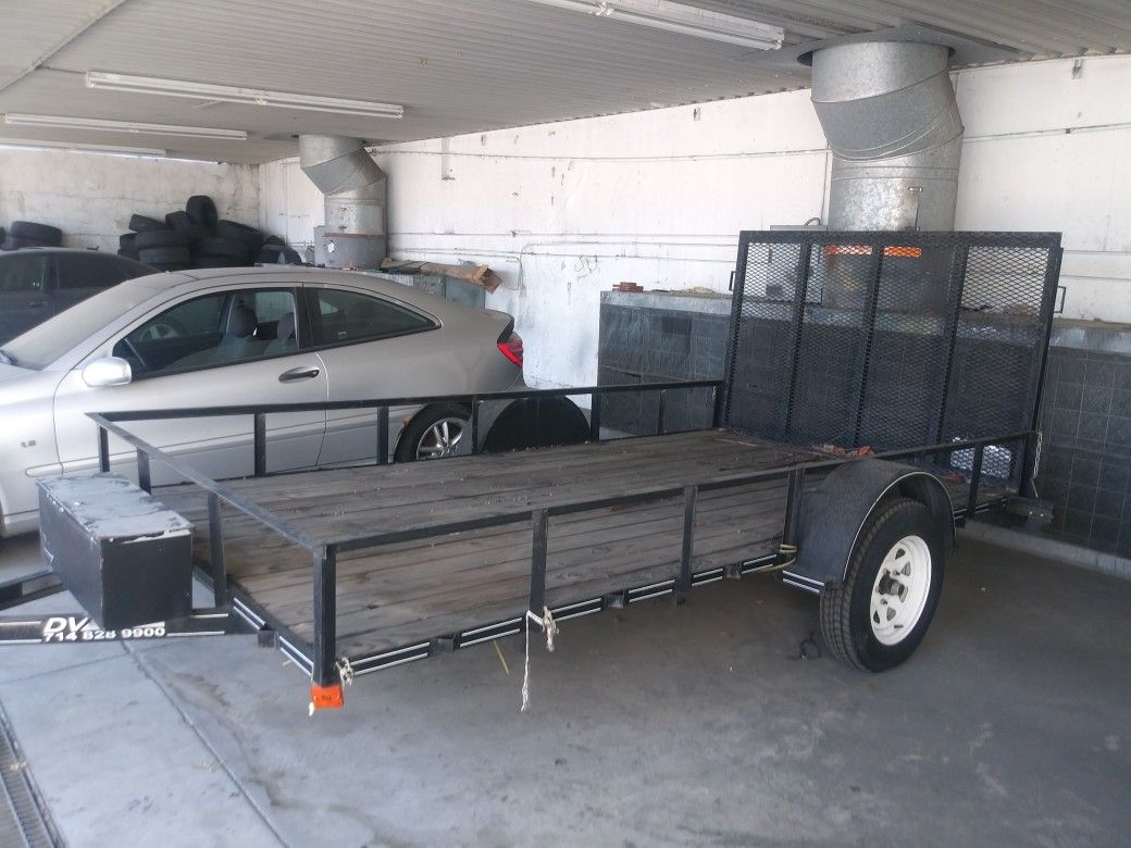 Utility trailer