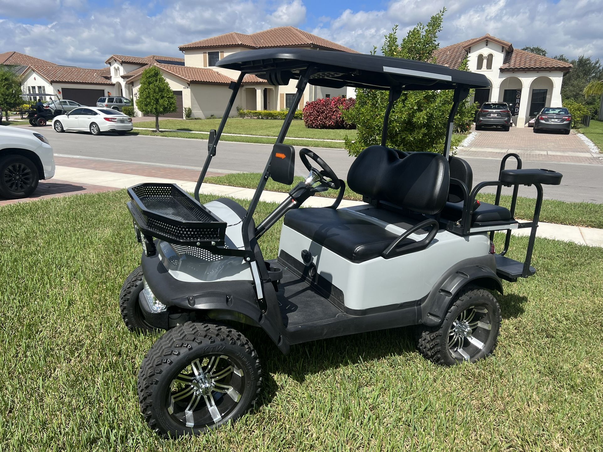 2018 Club Car Precedent Precedent