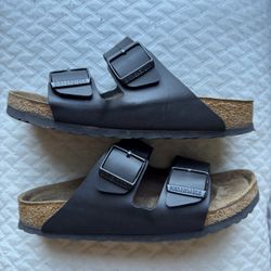Birkenstock    SIZE    26CM  9 WOMEN 8 MEN 