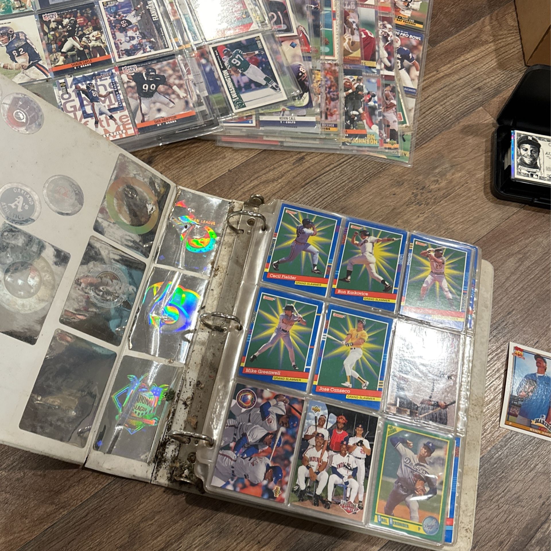 Lot Of Baseball/football Cards for Sale in Snohomish, WA OfferUp