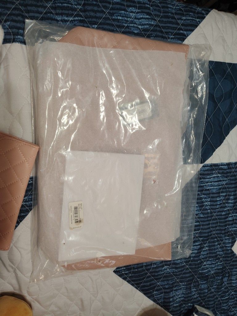 Bundle, Matching chain strap bag and wallet.