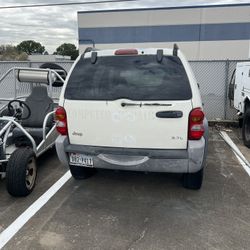 Parts Jeep  Liberty & VW Jetta Going Cheap Make an Offer 
