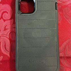 OtterBox Defender IPhone 11 case 
