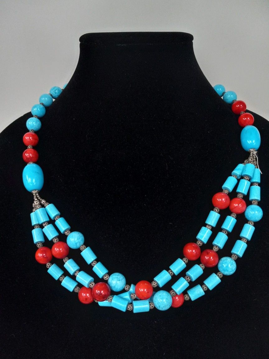 precious necklace in imitation turquoise blue / imitation coral red and spacers in silver color Precioso Collar En Imitacion al Color Azul Turqueza/